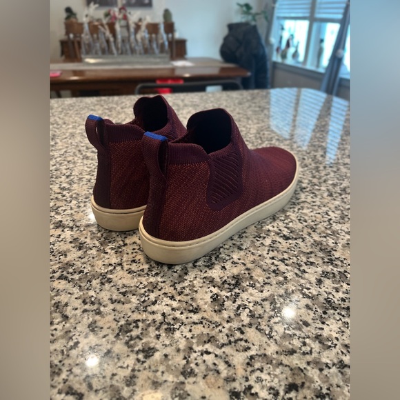 EUC, Rothy’s, Berry Lattice Stitch, Chelsea Sneaker, Rare, Women’s Size 8 1/2 - Picture 5 of 10